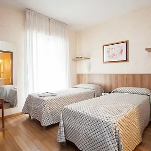 מלון דירות Desenzano